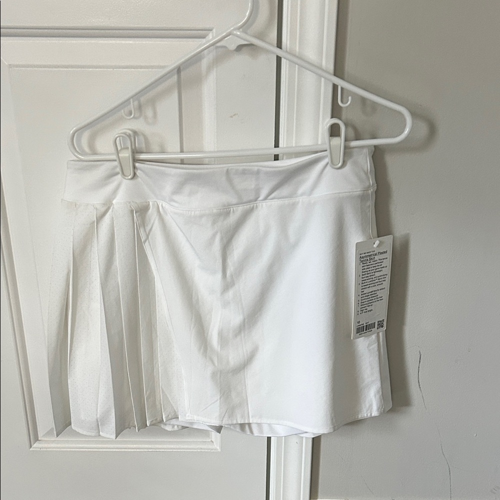 lululemon athletica White Mini Skirt